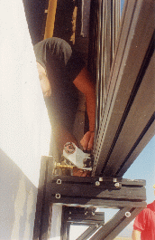 2.17 - Installing opening system at bay 4 of Los Leones 